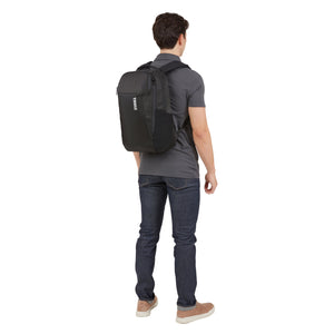 Rucsac laptop Thule Accent, 23L - purtat pe spate