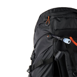 Rucsac drumeție Nordic Drift Trail RCS, 33L - suport lateral pentru sticla de apă