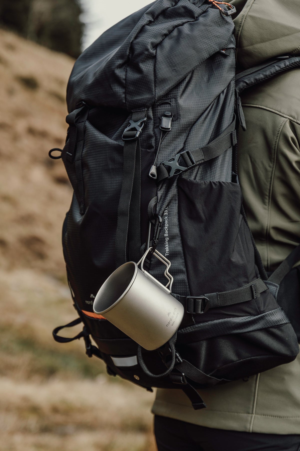 Rucsac drumeție Nordic Drift Trail RCS, 33L - cu cana prinsă în exterior
