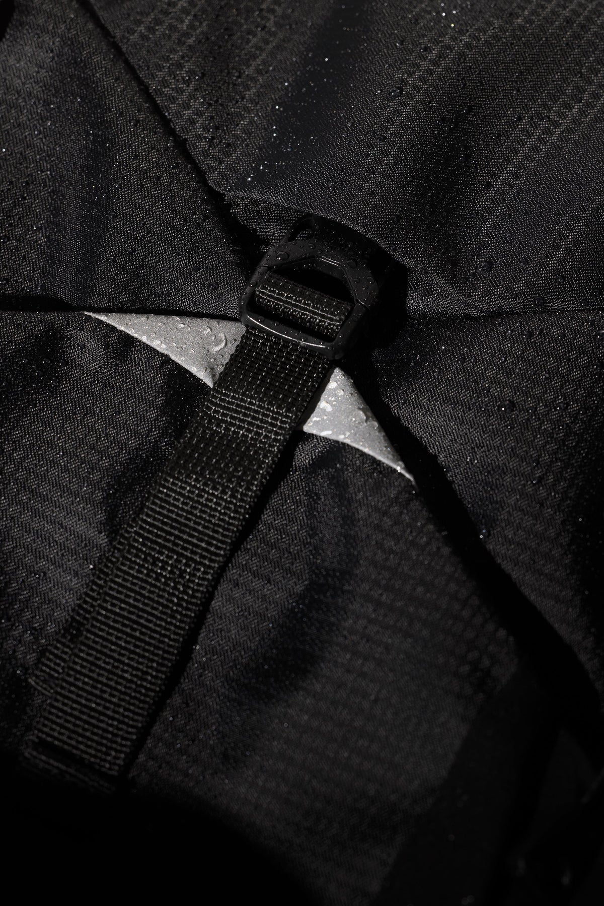 Rucsac drumeție Nordic Drift Trail RCS, 24L - detaliu reflectorizant